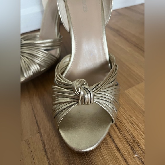 Size 38 gold Jo Mercer heels - Picture 2 of 4
